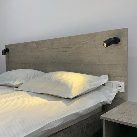 Magistral Hostel Бишкек Екстериор снимка